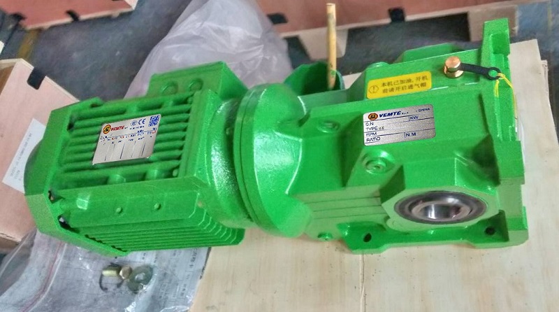 擺臂設備減速電機,300NM減速機,75比減速機.jpg
